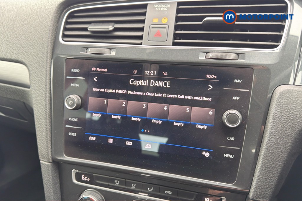 Volkswagen Golf E-Golf Automatic Electric Hatchback - Stock Number (1625331) - 9th supplementary image