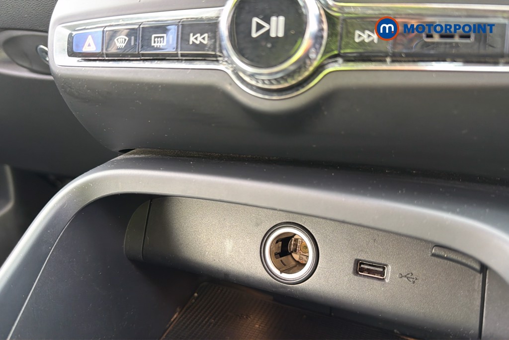 Volvo Xc40 R Design Automatic Diesel SUV - Stock Number (1625429) - 17th supplementary image