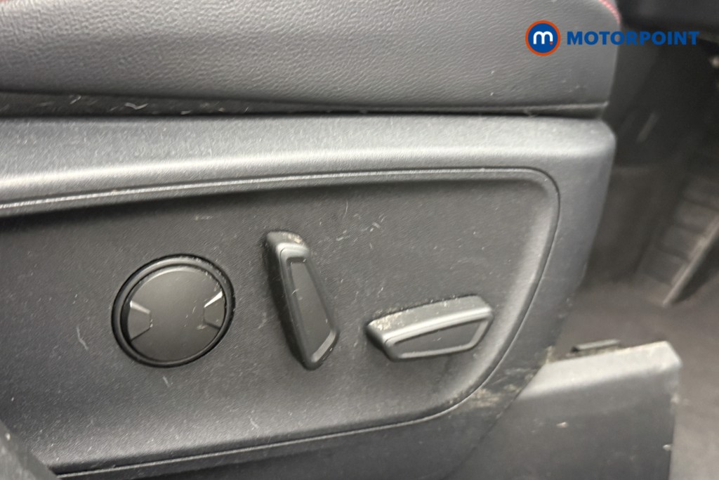 Ford Kuga St-Line Edition Manual Diesel SUV - Stock Number (1625897) - 23rd supplementary image