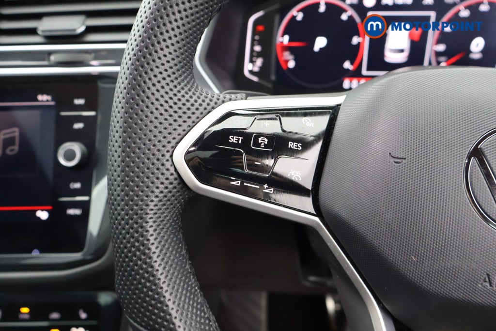 Volkswagen Tiguan R-Line Automatic Diesel SUV - Stock Number (1626104) - 2nd supplementary image