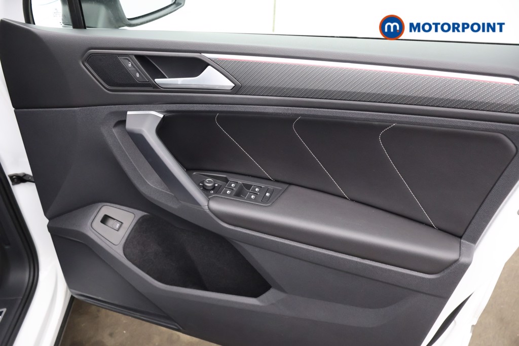 Volkswagen Tiguan R-Line Automatic Diesel SUV - Stock Number (1626104) - 8th supplementary image