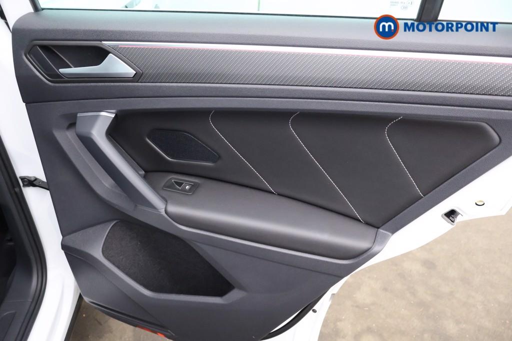 Volkswagen Tiguan R-Line Automatic Diesel SUV - Stock Number (1626104) - 13th supplementary image
