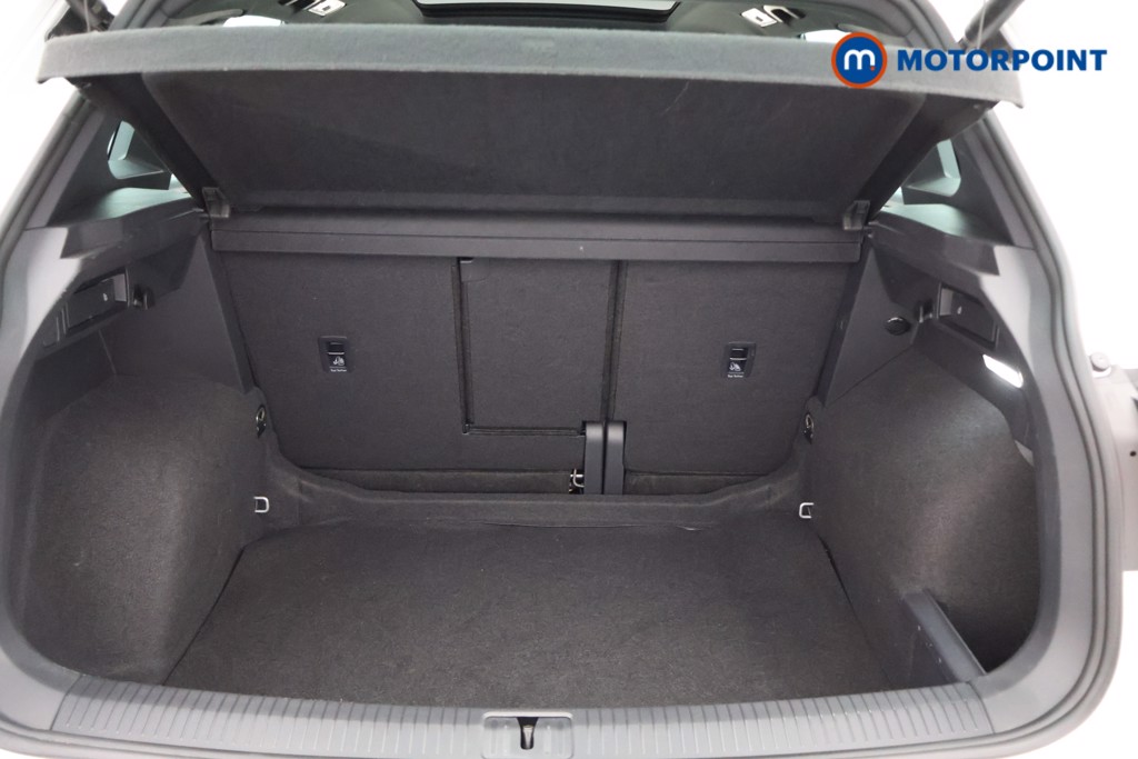 Volkswagen Tiguan R-Line Automatic Diesel SUV - Stock Number (1626104) - 16th supplementary image