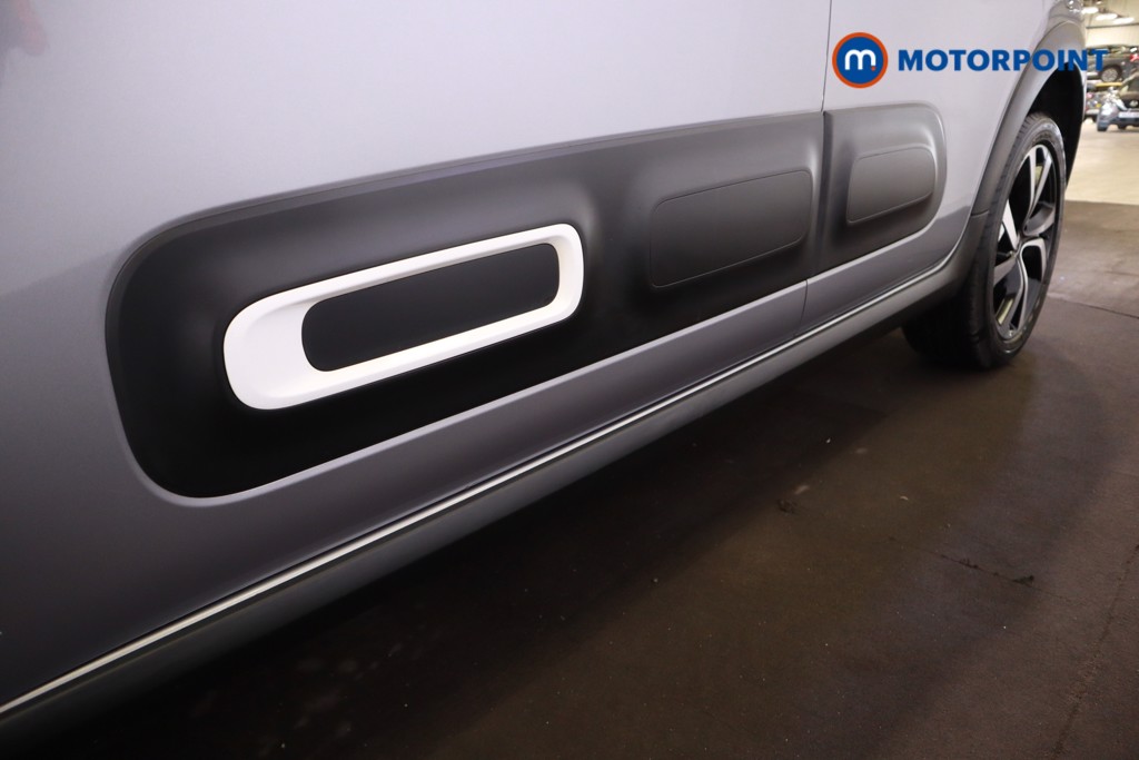Citroen C3 Shine Plus Manual Petrol Hatchback - Stock Number (1626129) - 36th supplementary image