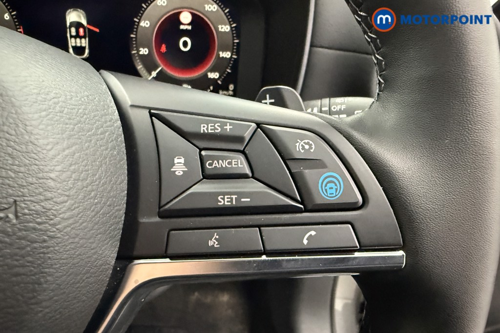 Nissan Juke Tekna Automatic Petrol SUV - Stock Number (1626142) - 4th supplementary image