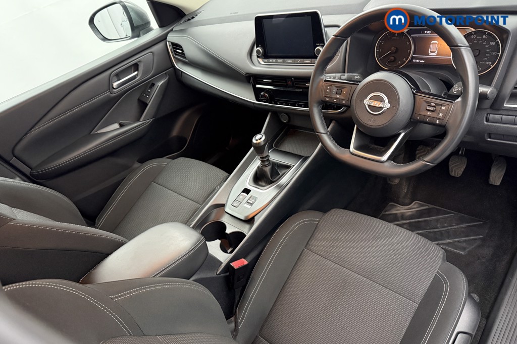 Nissan Qashqai Acenta Premium Manual Petrol SUV - Stock Number (1626223) - 1st supplementary image