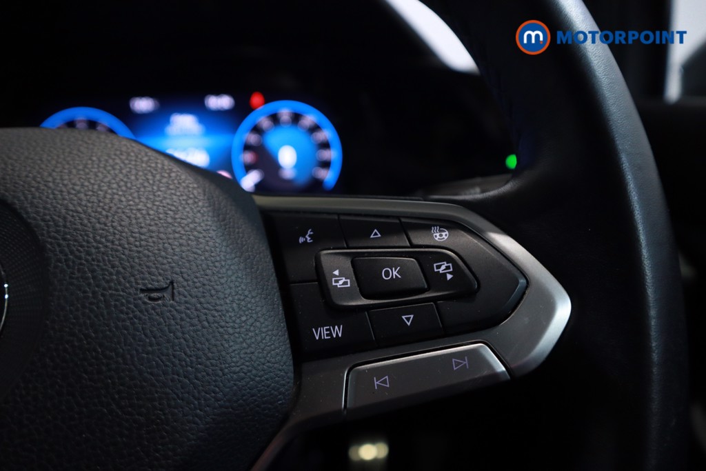 Volkswagen Golf Active Manual Petrol Hatchback - Stock Number (1626774) - 9th supplementary image
