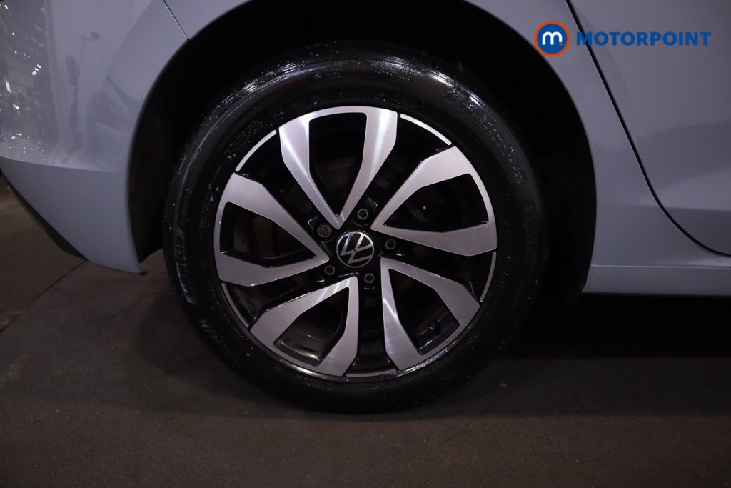 Volkswagen Golf Active Manual Petrol Hatchback - Stock Number (1626774) - 33rd supplementary image