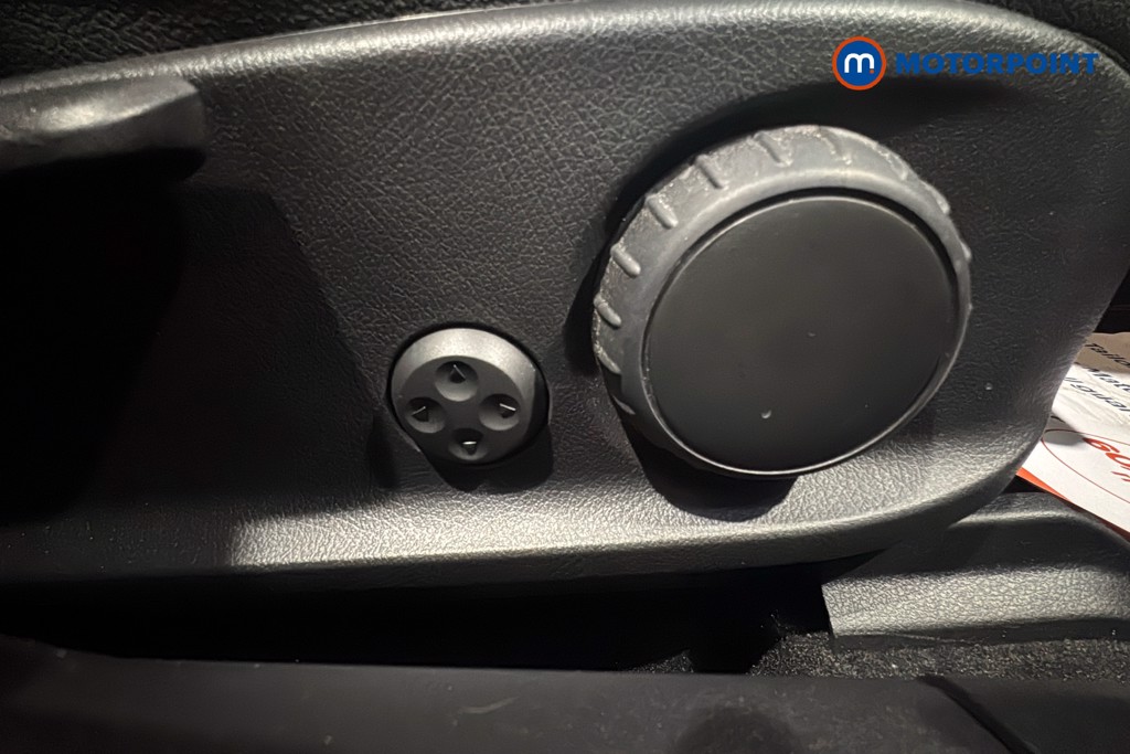 Mercedes-Benz CLA Amg Line Automatic Petrol Coupe - Stock Number (1626846) - 25th supplementary image