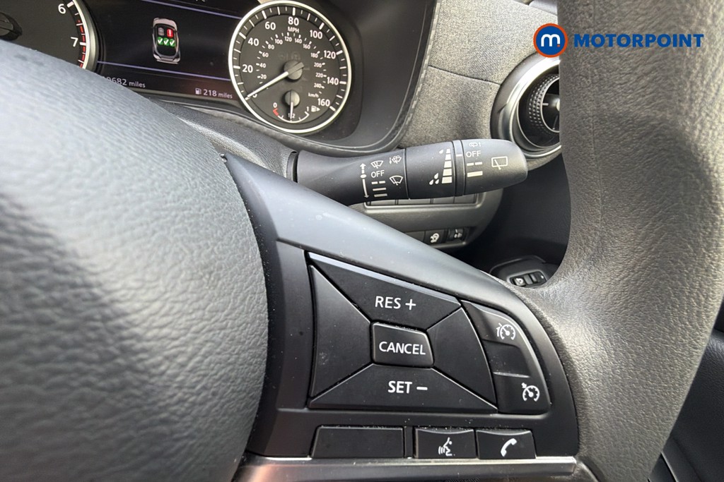 Nissan Juke Acenta Premium Manual Petrol SUV - Stock Number (1626874) - 4th supplementary image