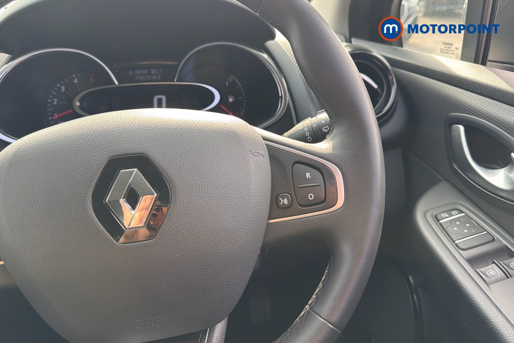 Renault Clio Iconic Manual Diesel Hatchback - Stock Number (1626881) - 4th supplementary image