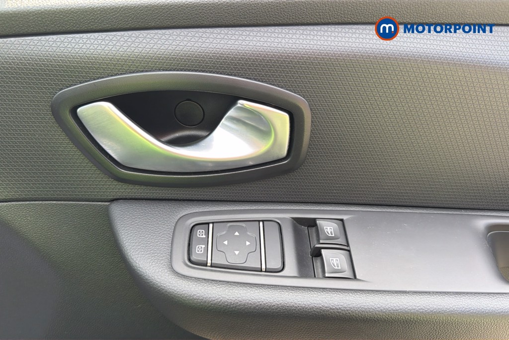 Renault Clio Iconic Manual Diesel Hatchback - Stock Number (1626881) - 20th supplementary image