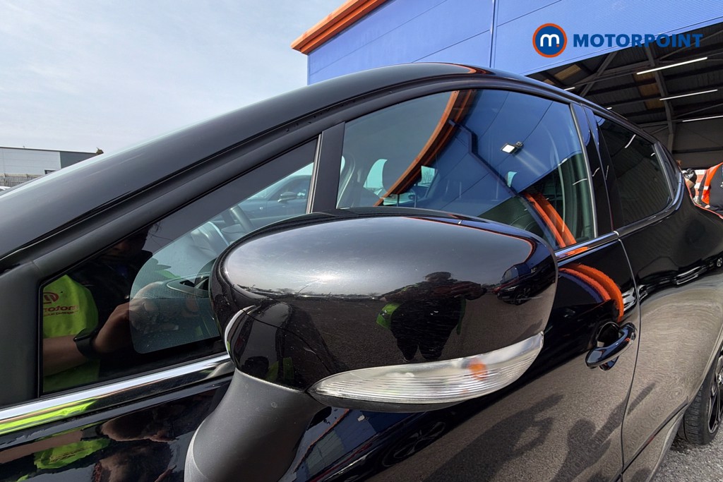 Renault Clio Iconic Manual Diesel Hatchback - Stock Number (1626881) - 43rd supplementary image