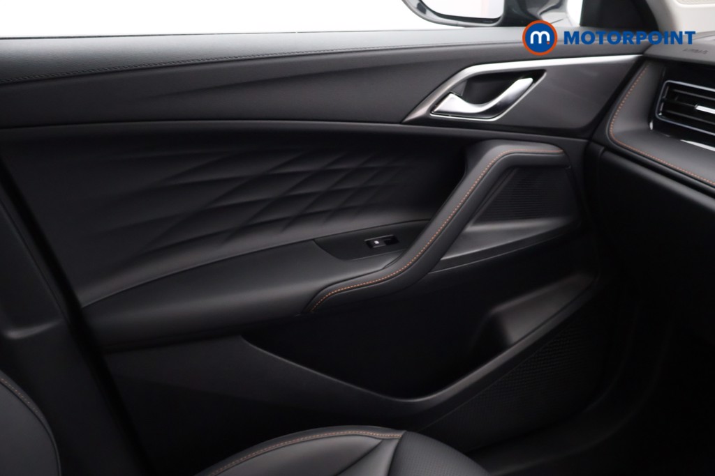 Mg Motor Uk HS Trophy Automatic Petrol Plug-In Hybrid SUV - Stock Number (1627629) - 8th supplementary image