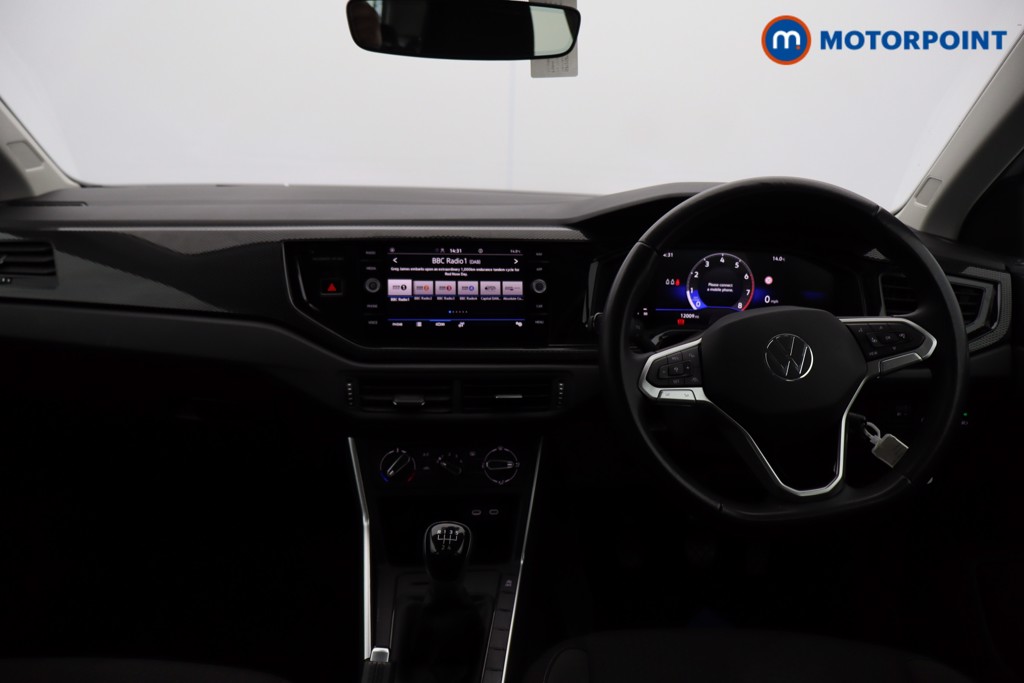 Volkswagen Polo Life Manual Petrol Hatchback - Stock Number (1627632) - 1st supplementary image