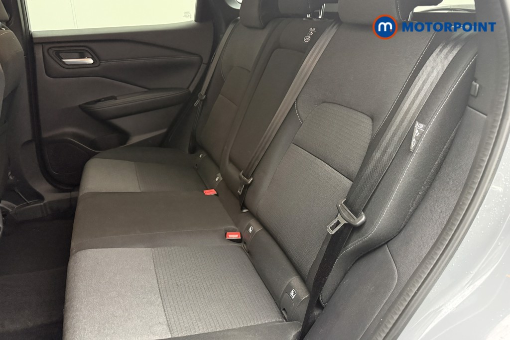 Nissan Qashqai N-Connecta Manual Petrol SUV - Stock Number (1628374) - 6th supplementary image