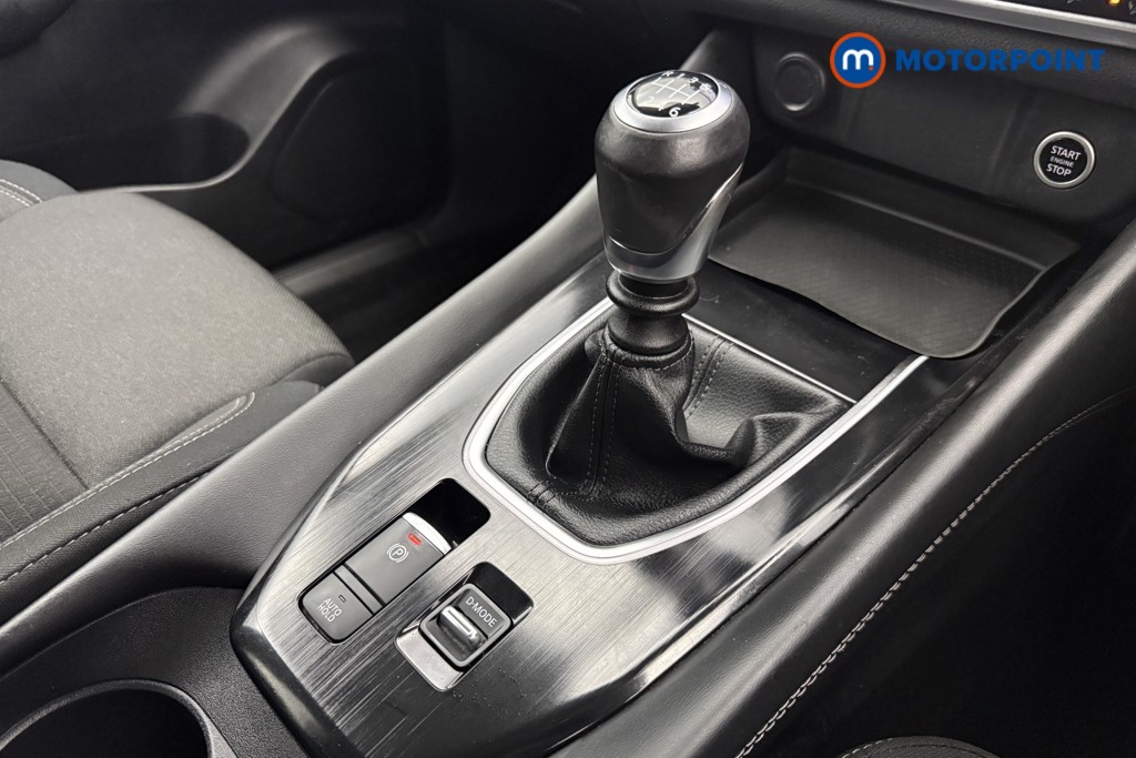 Nissan Qashqai N-Connecta Manual Petrol SUV - Stock Number (1628374) - 18th supplementary image