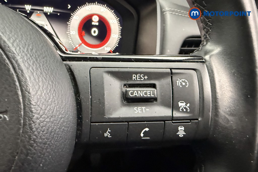 Nissan Qashqai N-Connecta Manual Petrol SUV - Stock Number (1628374) - 20th supplementary image