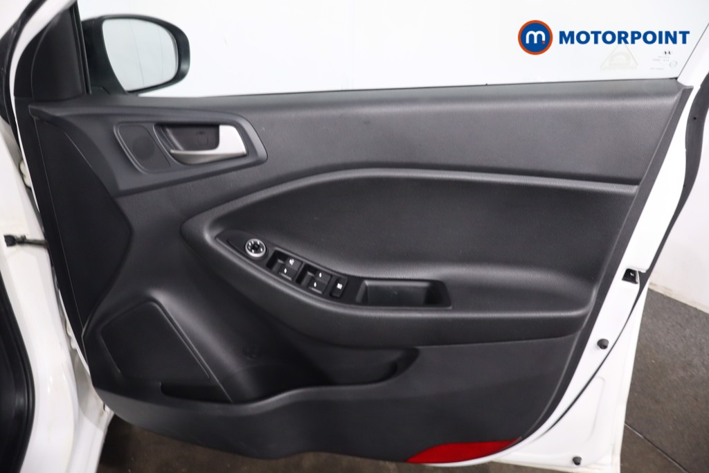 Hyundai I20 Play Manual Petrol Hatchback - Stock Number (1628523) - 25th supplementary image