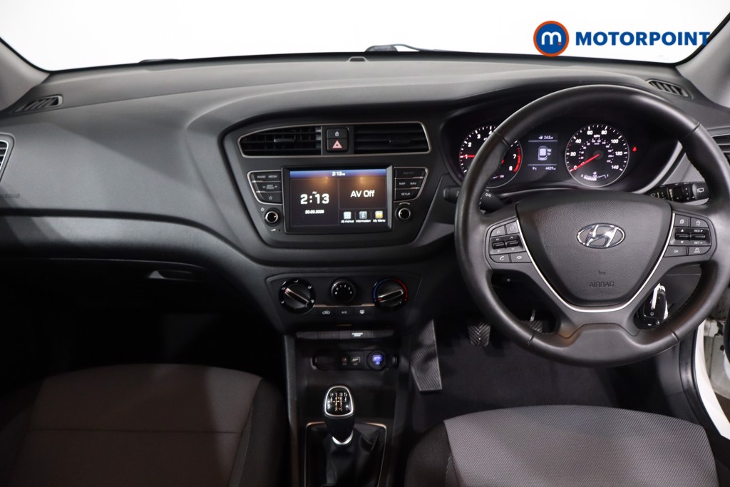 Hyundai I20 Play Manual Petrol Hatchback - Stock Number (1628523) - 1st supplementary image