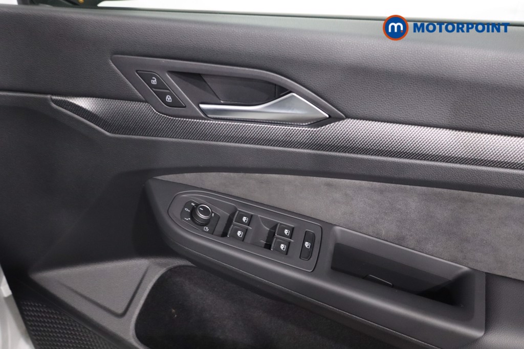 Volkswagen Golf Black Edition Automatic Diesel Hatchback - Stock Number (1628570) - 27th supplementary image