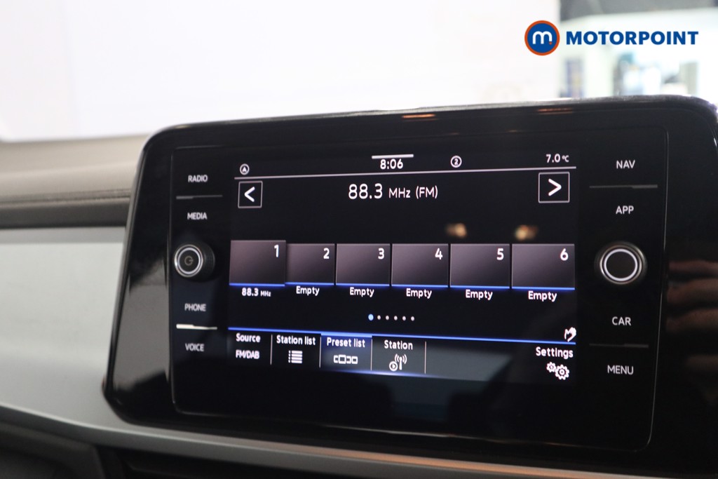Volkswagen T-Roc Life Automatic Petrol SUV - Stock Number (1611530) - 2nd supplementary image