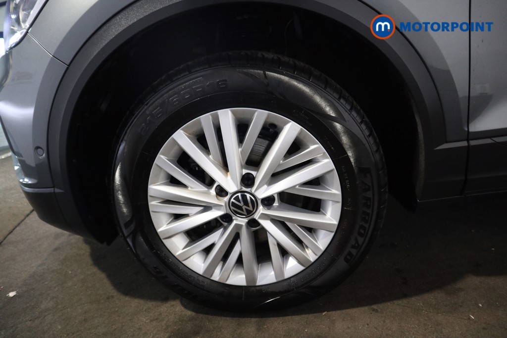 Volkswagen T-Roc Life Automatic Petrol SUV - Stock Number (1611530) - 23rd supplementary image