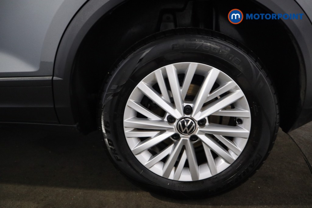 Volkswagen T-Roc Life Automatic Petrol SUV - Stock Number (1611530) - 24th supplementary image
