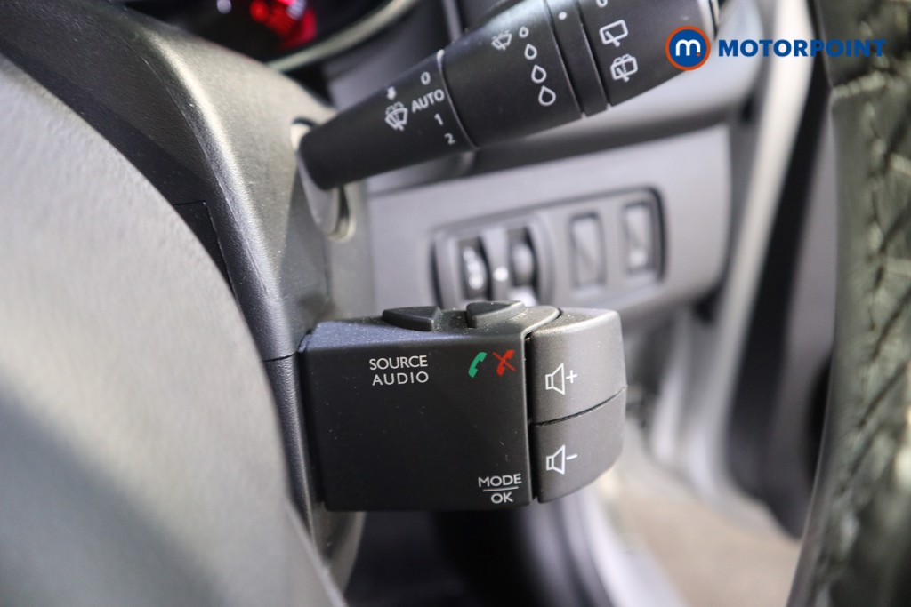 Renault Clio Gt Line Manual Petrol Hatchback - Stock Number (1613792) - 13th supplementary image