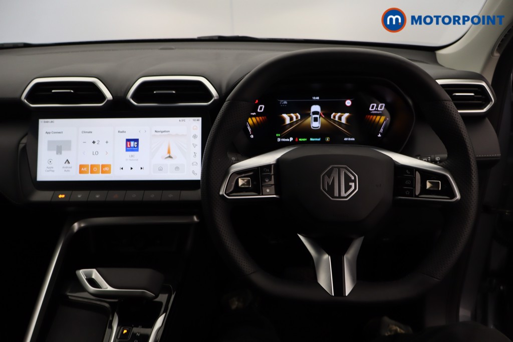 Mg Motor Uk ZS Trophy Automatic Petrol-Electric Hybrid SUV - Stock Number (1617894) - 1st supplementary image