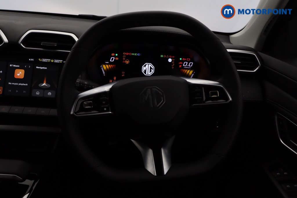 Mg Motor Uk ZS Trophy Automatic Petrol-Electric Hybrid SUV - Stock Number (1617910) - 7th supplementary image