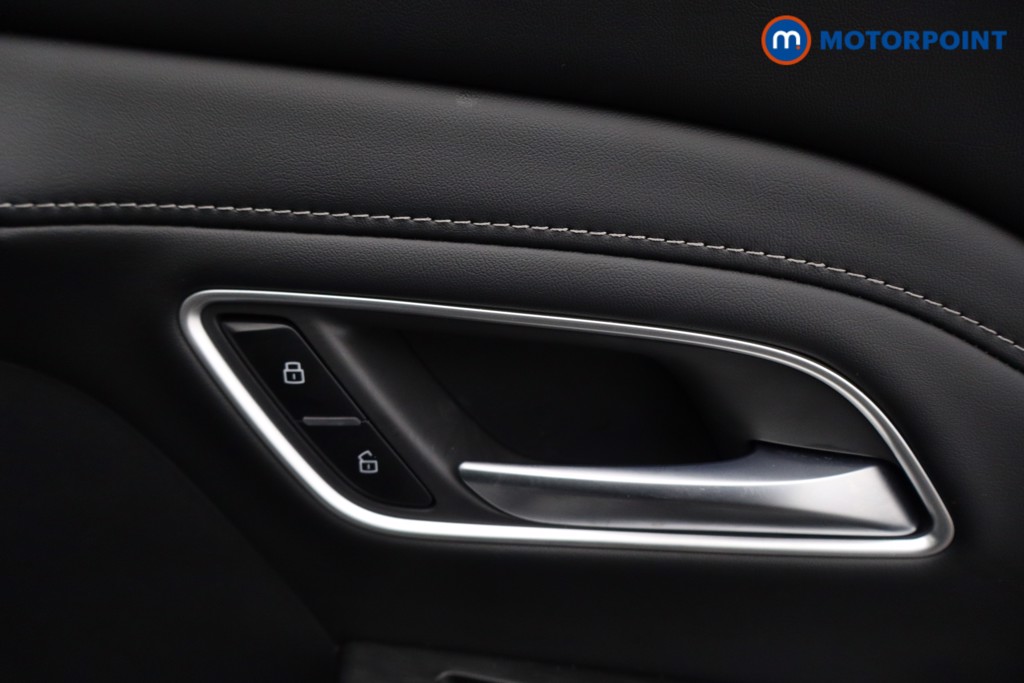 Mg Motor Uk ZS Trophy Automatic Petrol-Electric Hybrid SUV - Stock Number (1617910) - 16th supplementary image