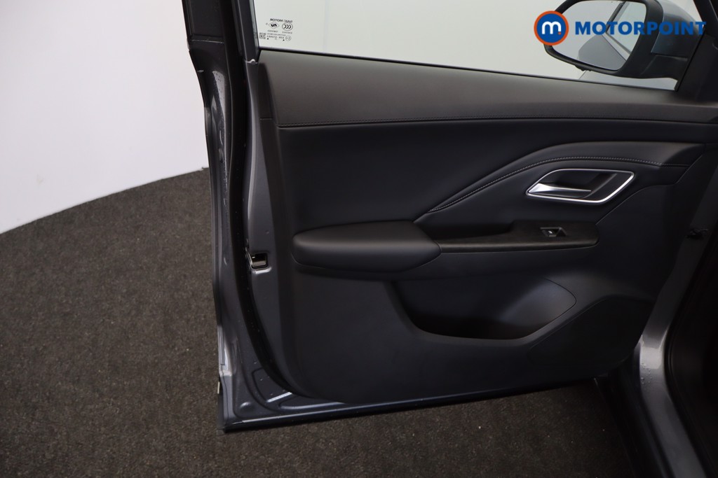 Mg Motor Uk ZS Trophy Automatic Petrol-Electric Hybrid SUV - Stock Number (1617910) - 25th supplementary image