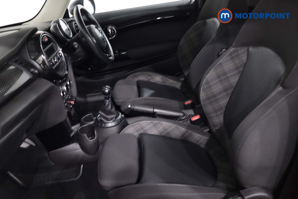 Mini Hatchback Cooper S Manual Petrol Hatchback - Stock Number (1621202) - 4th supplementary image