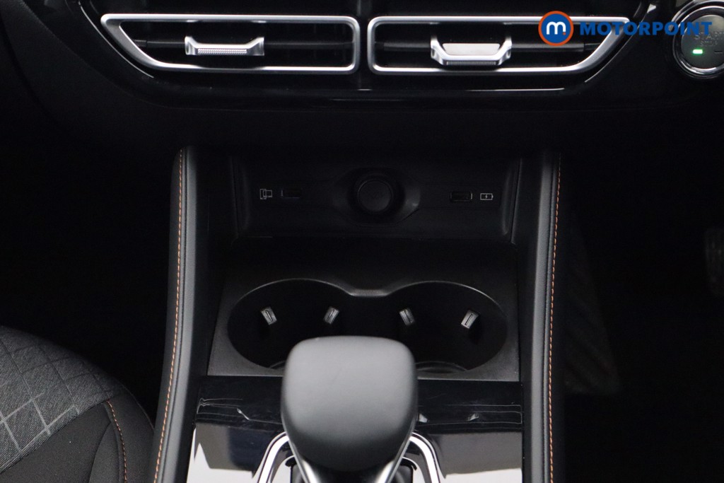 Mg Motor Uk HS SE Automatic Petrol-Electric Hybrid SUV - Stock Number (1622958) - 5th supplementary image