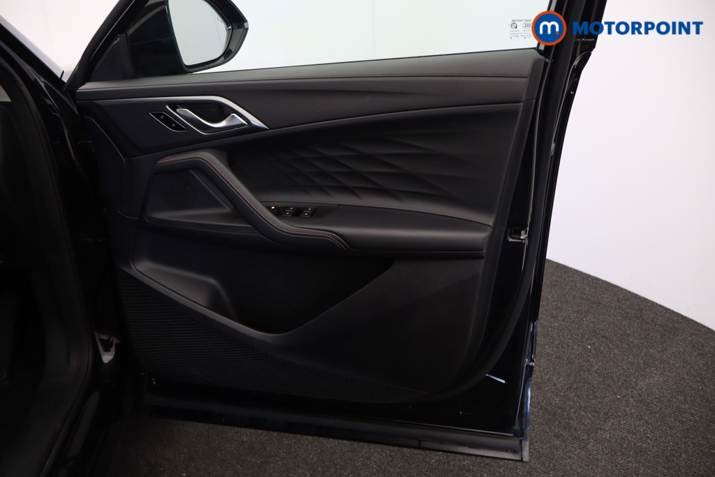 Mg Motor Uk HS SE Automatic Petrol-Electric Hybrid SUV - Stock Number (1622958) - 15th supplementary image