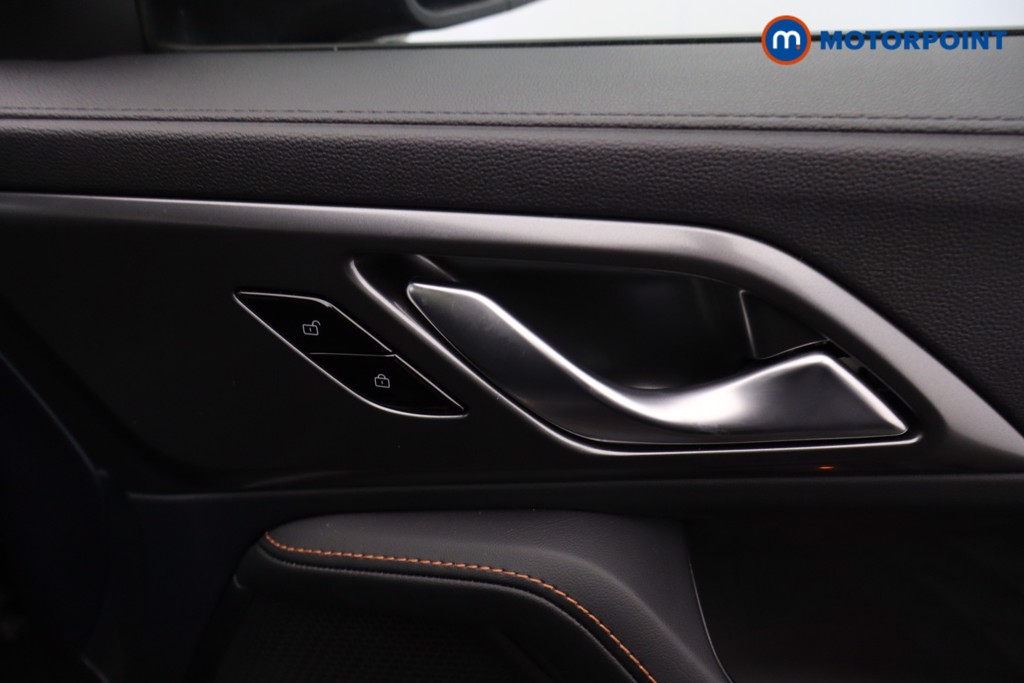 Mg Motor Uk HS SE Automatic Petrol-Electric Hybrid SUV - Stock Number (1622958) - 16th supplementary image