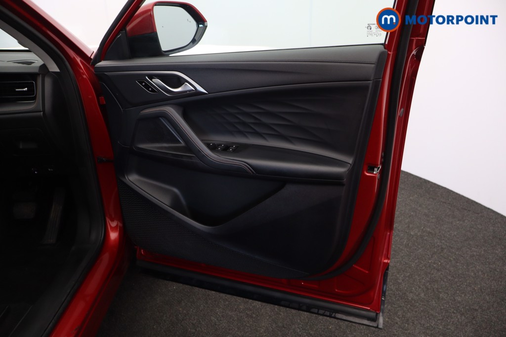 Mg Motor Uk HS SE Automatic Petrol-Electric Hybrid SUV - Stock Number (1622978) - 14th supplementary image