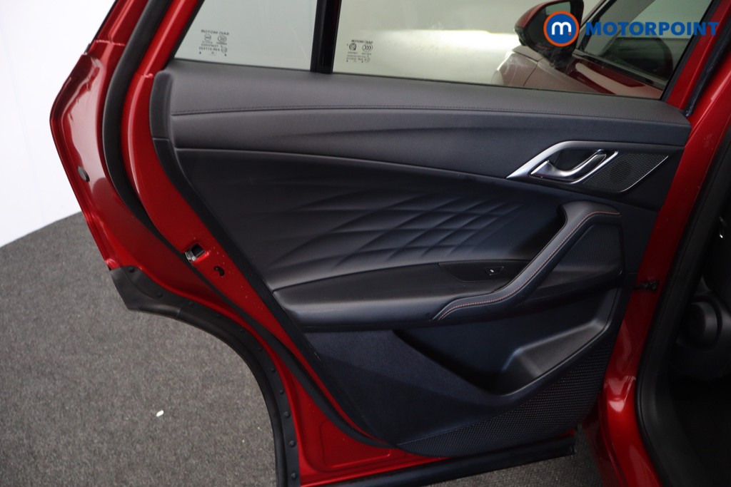 Mg Motor Uk HS SE Automatic Petrol-Electric Hybrid SUV - Stock Number (1622978) - 23rd supplementary image