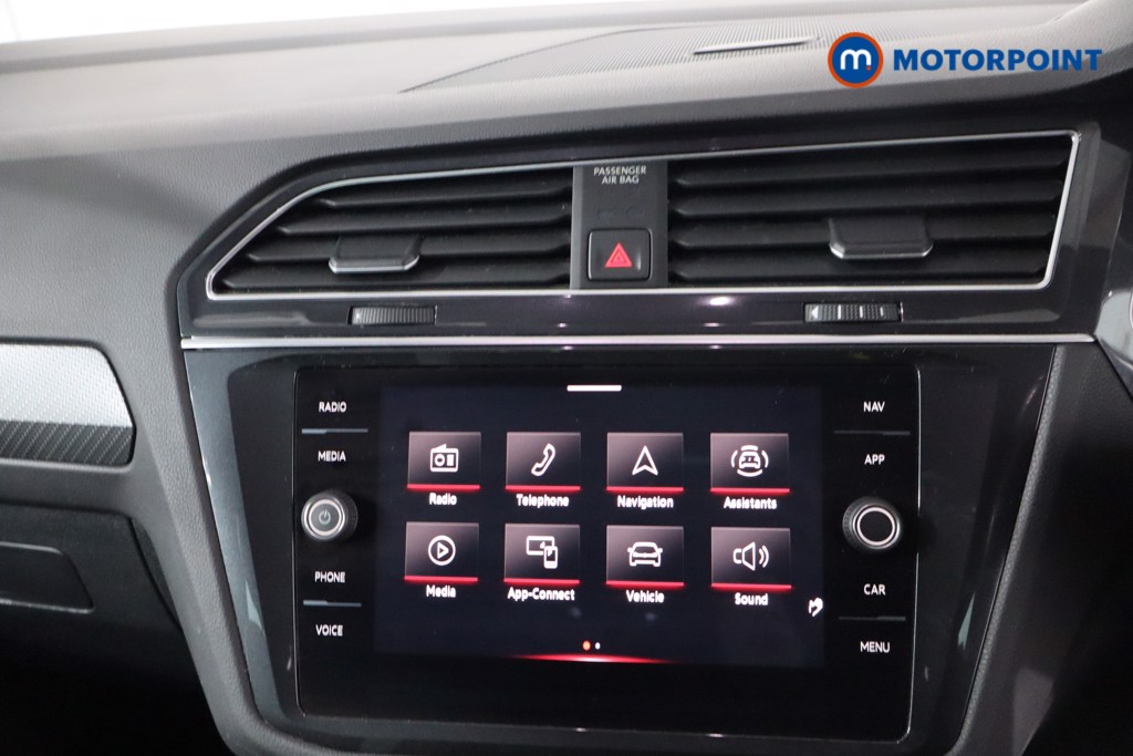 Volkswagen Tiguan R-Line Automatic Petrol SUV - Stock Number (1623190) - 2nd supplementary image