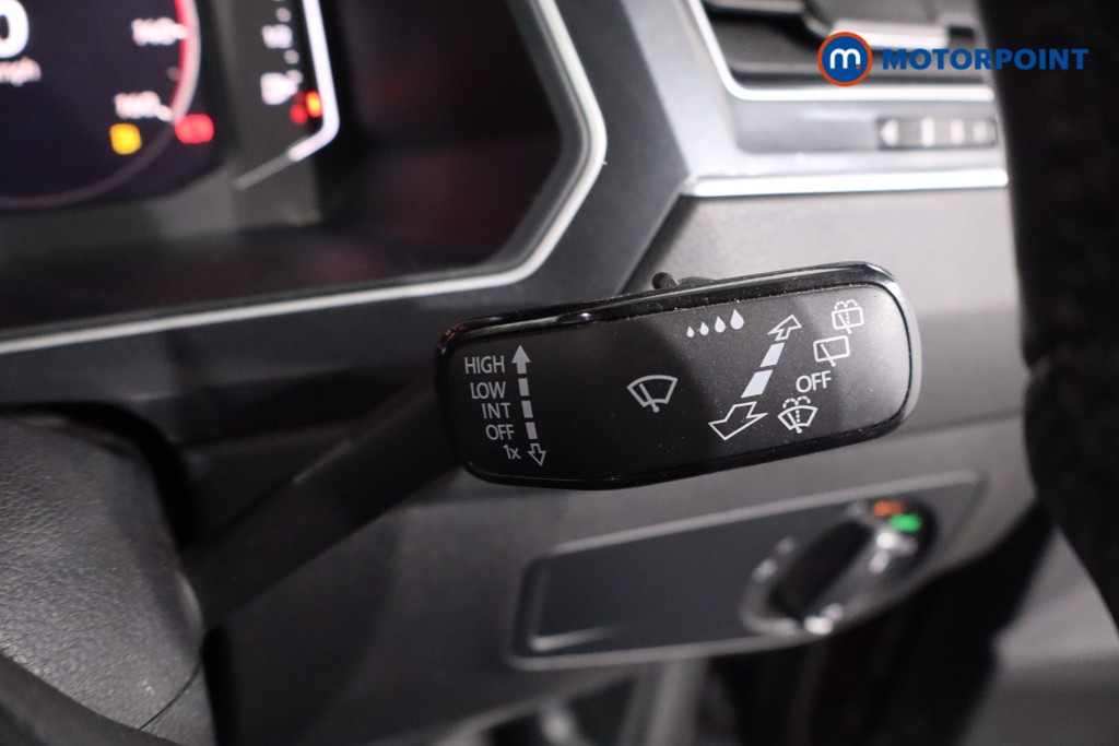 Volkswagen Tiguan R-Line Automatic Petrol SUV - Stock Number (1623190) - 16th supplementary image