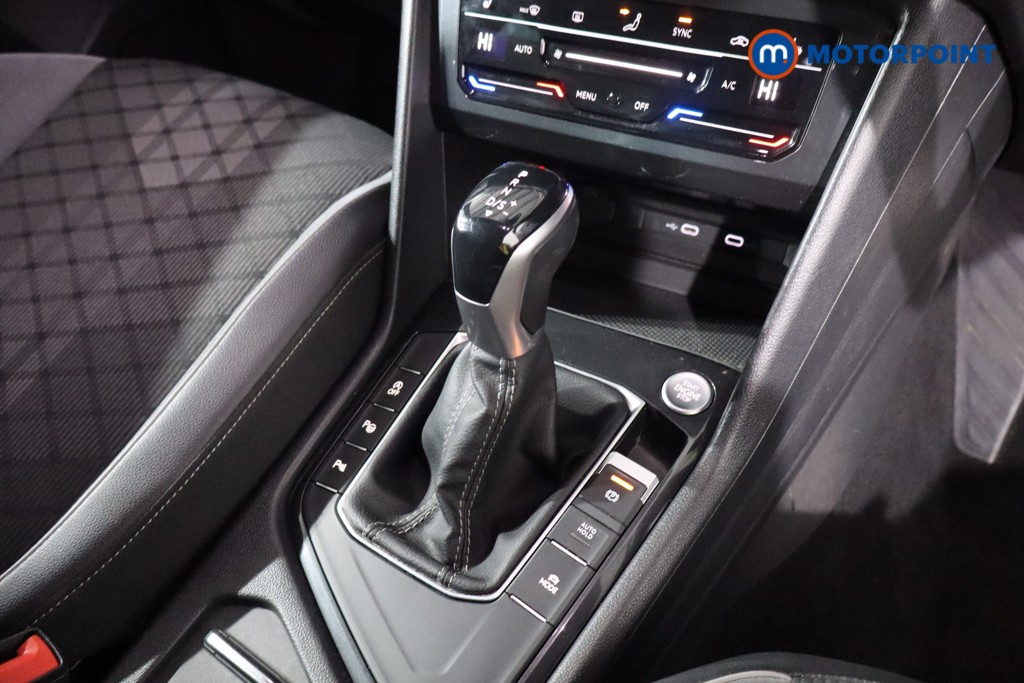 Volkswagen Tiguan R-Line Automatic Petrol SUV - Stock Number (1623190) - 23rd supplementary image