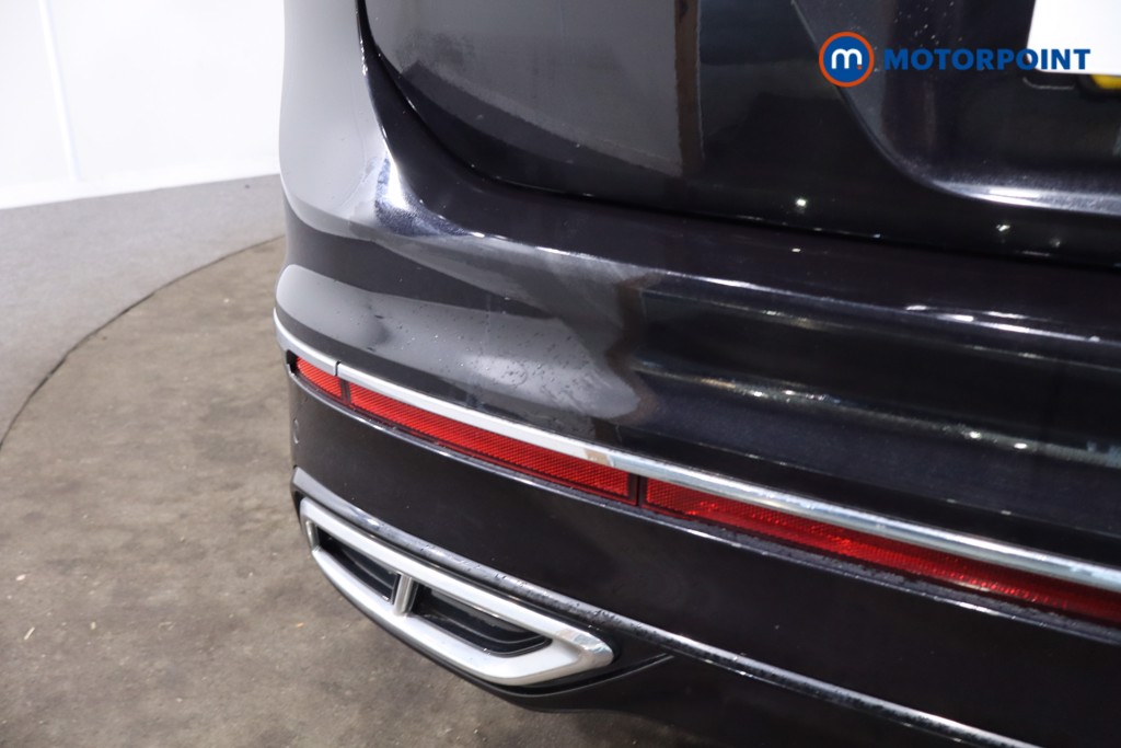 Volkswagen Tiguan R-Line Automatic Petrol SUV - Stock Number (1623190) - 43rd supplementary image