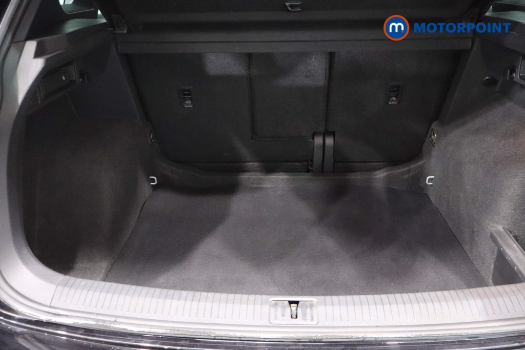 Volkswagen Tiguan R-Line Automatic Petrol SUV - Stock Number (1623190) - 45th supplementary image