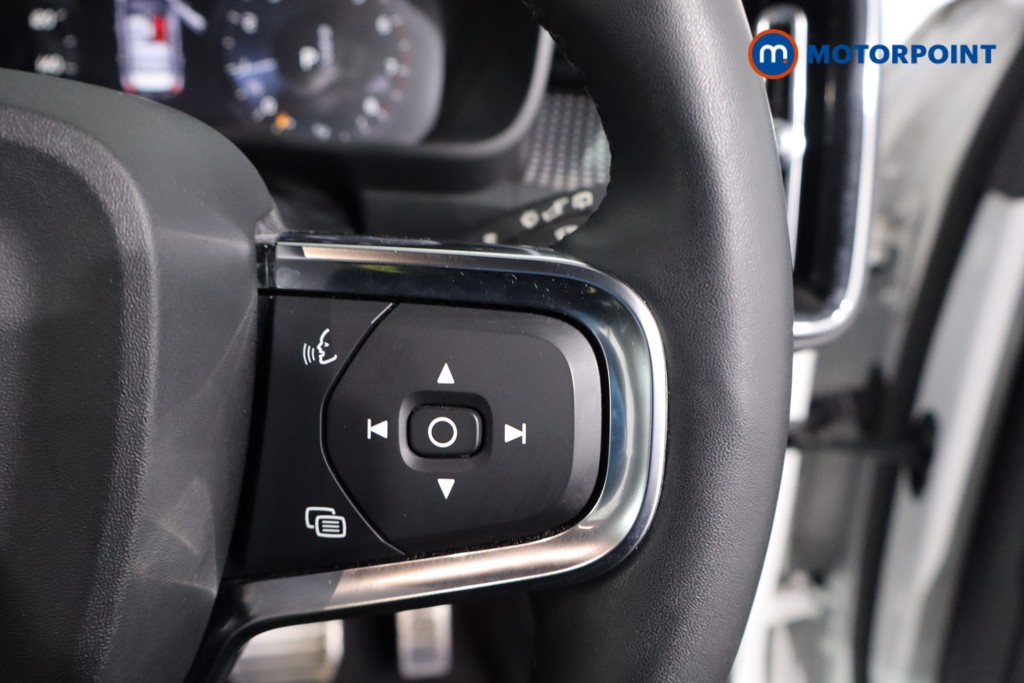 Volvo Xc40 R Design Automatic Petrol SUV - Stock Number (1623710) - 8th supplementary image