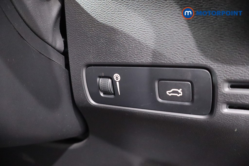 Volvo Xc40 R Design Automatic Petrol SUV - Stock Number (1623710) - 17th supplementary image