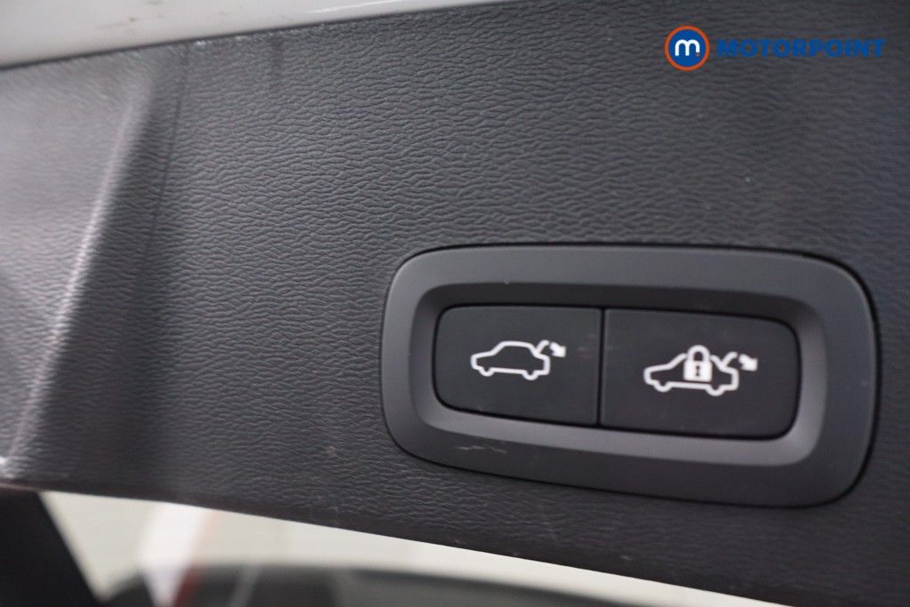 Volvo Xc40 R Design Automatic Petrol SUV - Stock Number (1623710) - 37th supplementary image