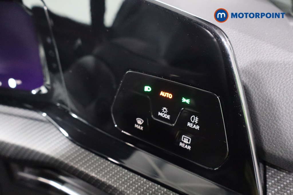 Volkswagen Golf R-Line Manual Petrol Hatchback - Stock Number (1624068) - 18th supplementary image