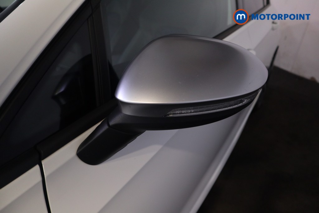 Volkswagen Golf R Automatic Petrol Hatchback - Stock Number (1625532) - 34th supplementary image