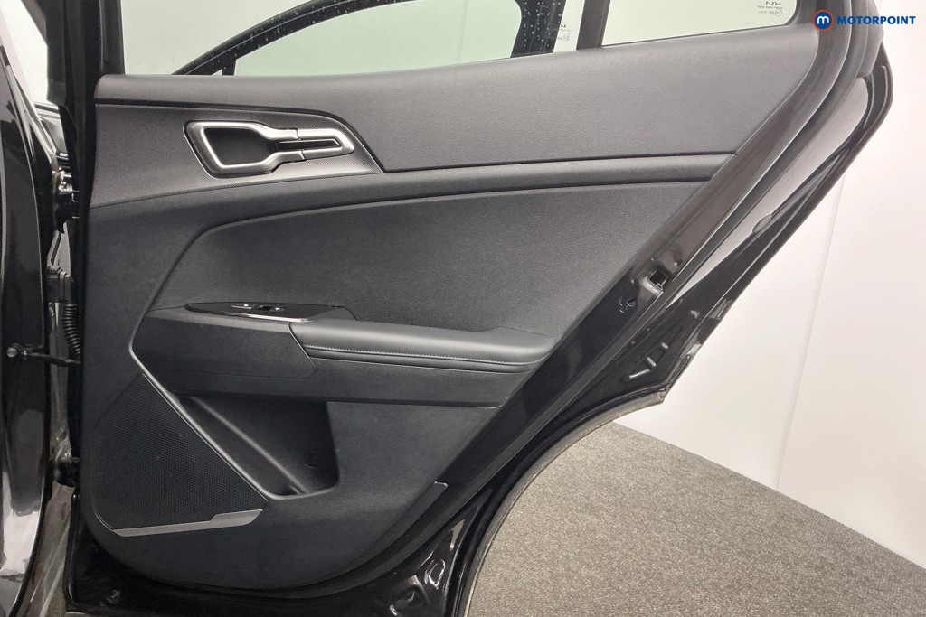 KIA Sportage 3 Automatic Petrol-Electric Hybrid SUV - Stock Number (1627505) - 28th supplementary image